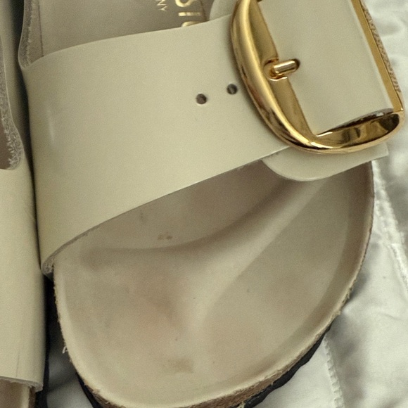 Birkenstock Women's Arizona big buckle Sandals in Ecru with Gold  size 10-10.5 - Picture 8 of 9